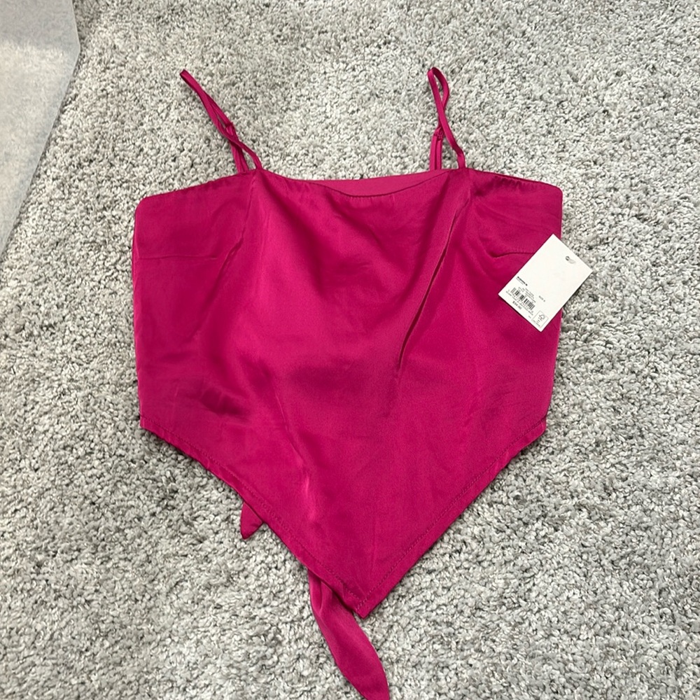 3/$10 🌼 Pink tank top